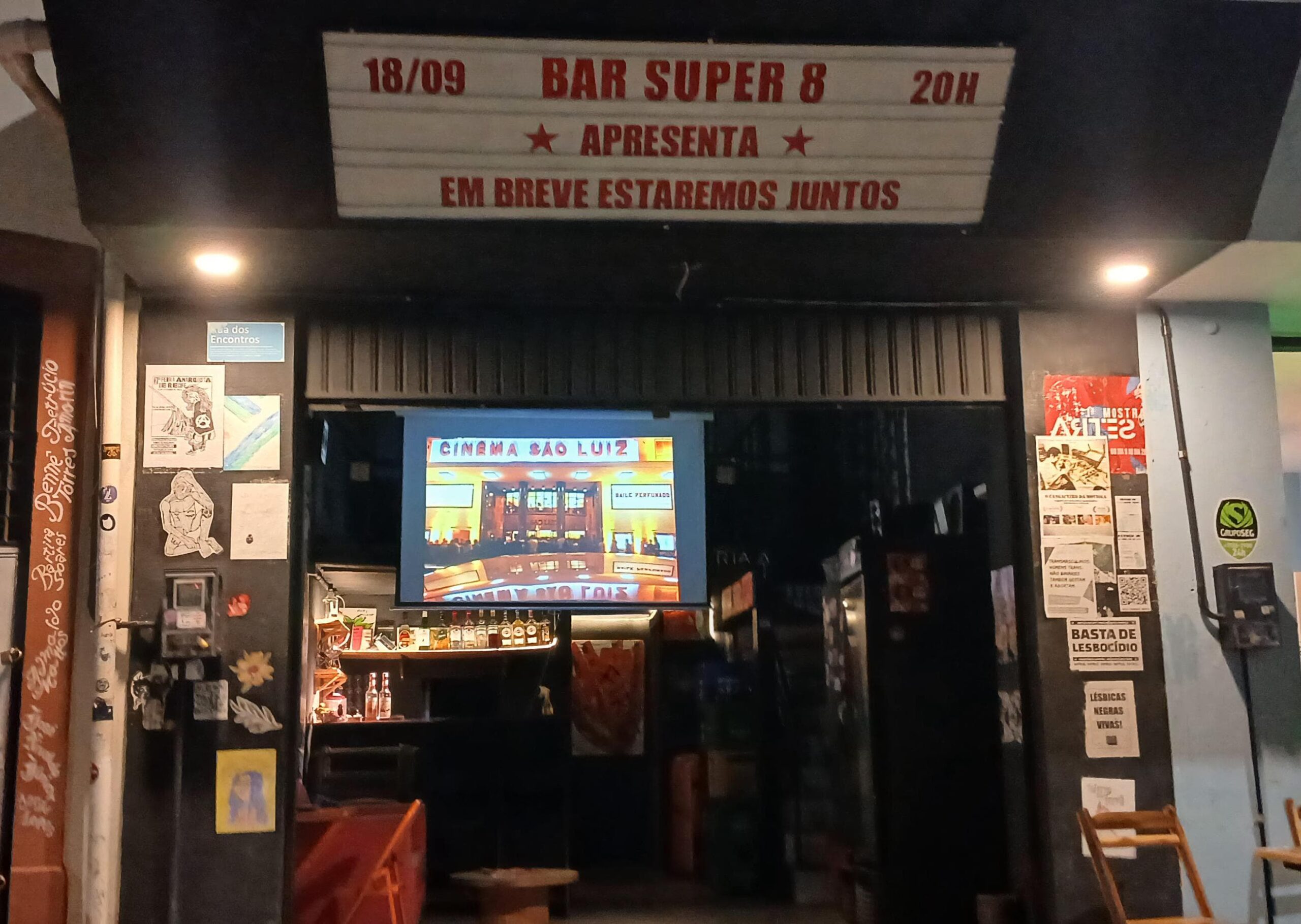  Bar Super 8 exibe “Olhares Sobre Lilith”